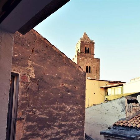 Lo Duca Apartments تْشيفالو المظهر الخارجي الصورة